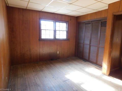 1702 Guyer St, High Point, NC 27265 photo 11
