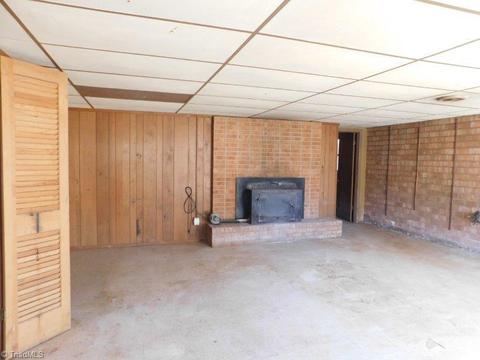 1702 Guyer St, High Point, NC 27265 photo 16