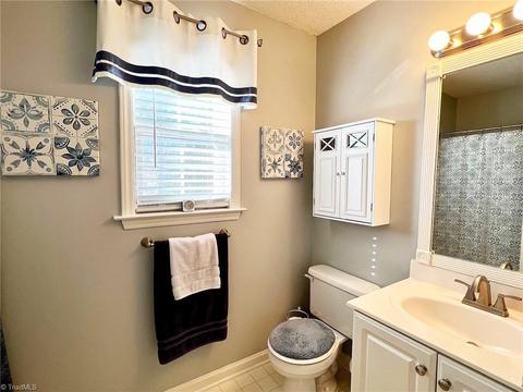 3315 Sumter Dr, High Point, NC 27265 photo 15