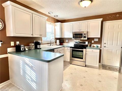 3315 Sumter Dr, High Point, NC 27265 photo 8