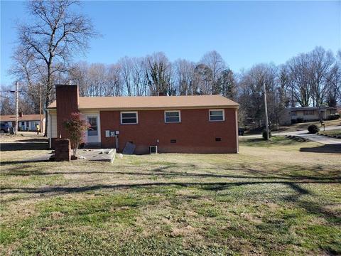 3321 Pine Valley Rd, High Point, NC 27265 photo 6