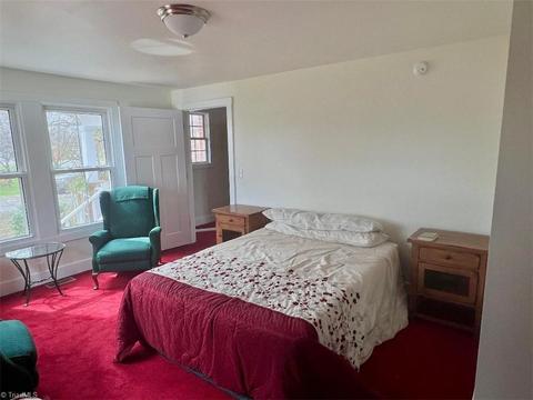 1544 E Pine St, Mount Airy, NC 27030 photo 18