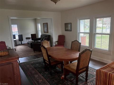 1544 E Pine St, Mount Airy, NC 27030 photo 12