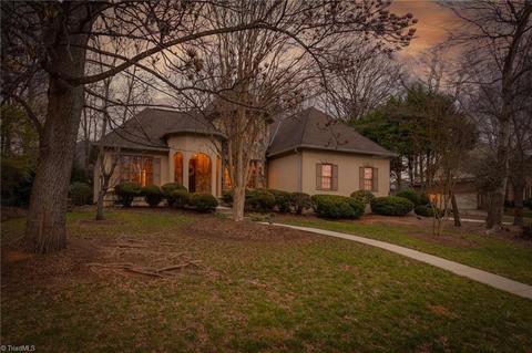2205 Setliff Dr, High Point, NC 27265 photo 2