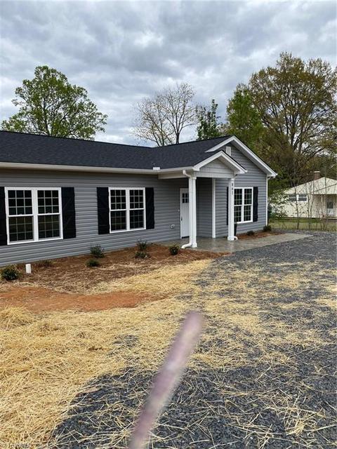 861 Friendly Rd, Eden, NC 27288 photo 2