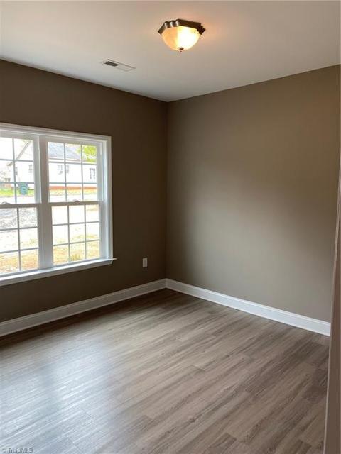 861 Friendly Rd, Eden, NC 27288 photo 10