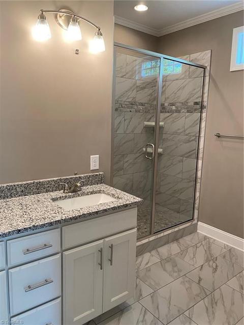 861 Friendly Rd, Eden, NC 27288 photo 7