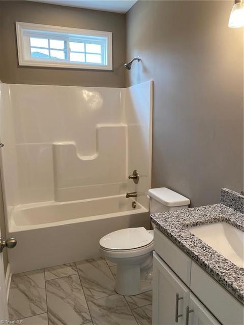 861 Friendly Rd, Eden, NC 27288 photo 11