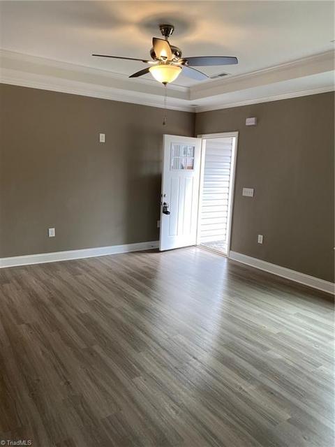 861 Friendly Rd, Eden, NC 27288 photo 9