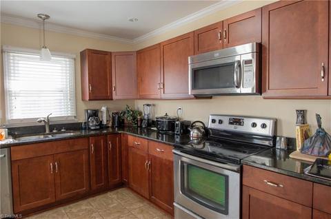 700 Cedar Ln, Thomasville, NC 27360 photo 12