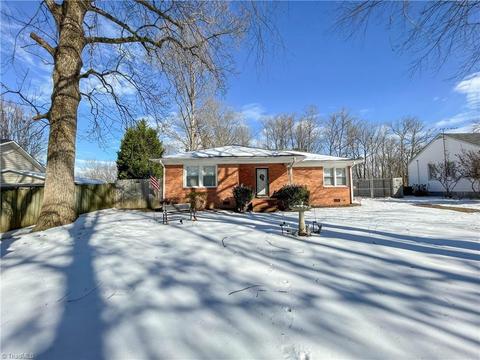 700 Cedar Ln, Thomasville, NC 27360 photo 28