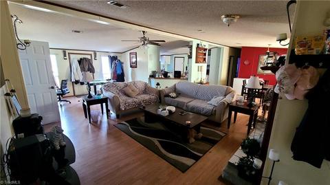 1287 Bradley Rd, Pinnacle, NC 27043 photo 7