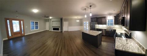 115 Oriole Way, Pilot Mountain, NC 27041 photo 7