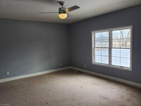 115 Oriole Way, Pilot Mountain, NC 27041 photo 19