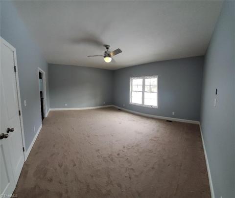 115 Oriole Way, Pilot Mountain, NC 27041 photo 12