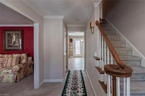 272 Creekside Dr, High Point, NC 27265 photo 9