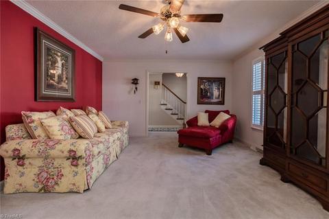 272 Creekside Dr, High Point, NC 27265 photo 12