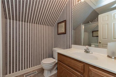 272 Creekside Dr, High Point, NC 27265 photo 32