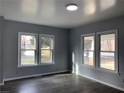 309 Unity St, Thomasville, NC 27360 photo 4