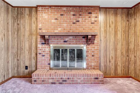 7515 Farmbrook Pl, Thomasville, NC 27360 photo 4