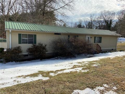 297 Collins Rd, Dobson, NC 27017 photo 2