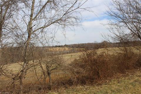363 Shaw Rd, Harmony, NC 28634 photo 3