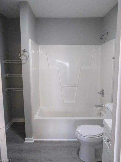 506 Meredith St, High Point, NC 27260 photo 8