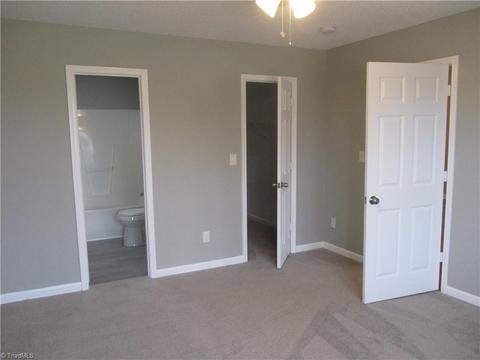 506 Meredith St, High Point, NC 27260 photo 5