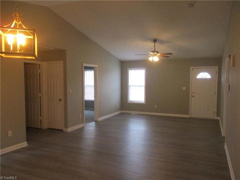 506 Meredith St, High Point, NC 27260 photo 13
