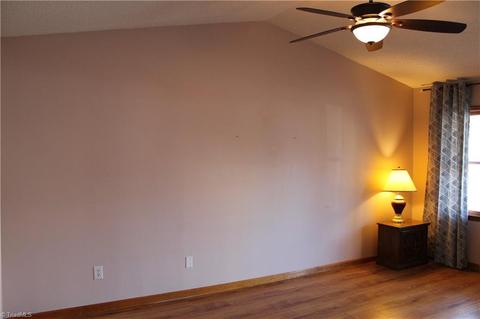 3045 Windchase Ct, High Point, NC 27265 photo 3