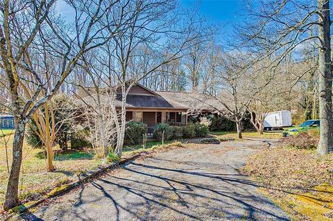 4315 Creekview Dr, Trinity, NC 27370 photo 2
