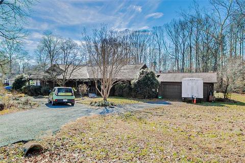4315 Creekview Dr, Trinity, NC 27370 photo 5