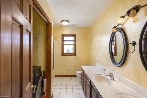 1095 Ashburn Dr, King, NC 27021 photo 16