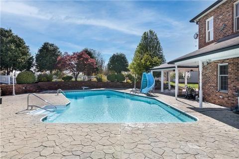 1095 Ashburn Dr, King, NC 27021 photo 6
