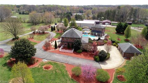 1095 Ashburn Dr, King, NC 27021 photo 36