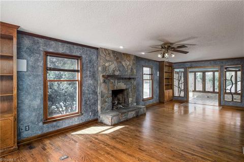 1095 Ashburn Dr, King, NC 27021 photo 9