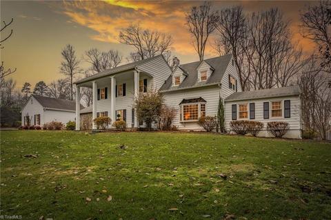 209 Shadow Valley Rd, High Point, NC 27262 photo 1