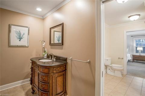 209 Shadow Valley Rd, High Point, NC 27262 photo 17