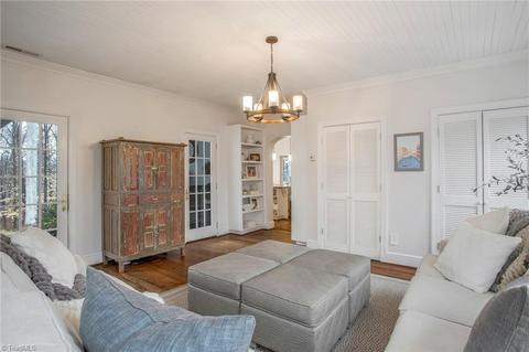 209 Shadow Valley Rd, High Point, NC 27262 photo 25