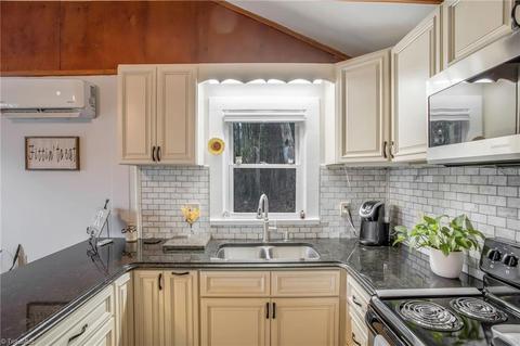209 Shadow Valley Rd, High Point, NC 27262 photo 40