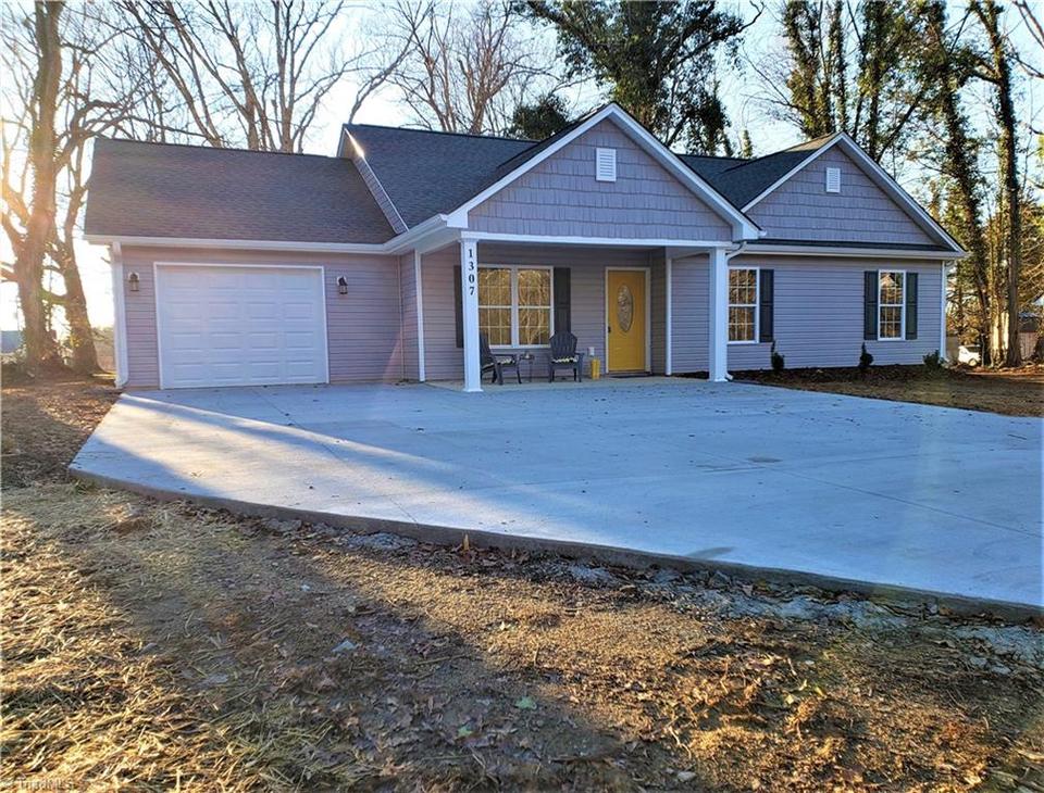 1307 Unity St, Thomasville, NC 27360 18 Photos MLS 1058171 Movoto