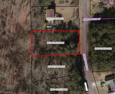 6013 Crestridge Ln, Winston Salem, NC 27105