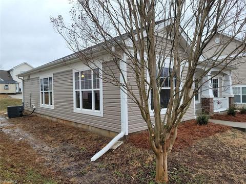 2720 Alpha St, High Point, NC 27263 photo 3