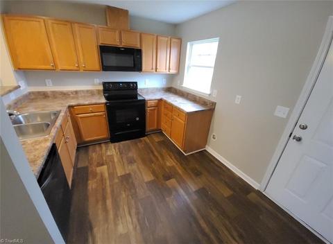 2720 Alpha St, High Point, NC 27263 photo 5