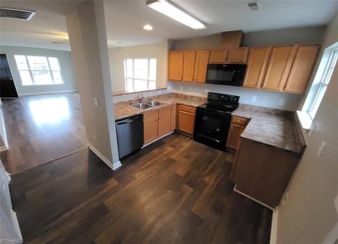 2720 Alpha St, High Point, NC 27263 photo 6