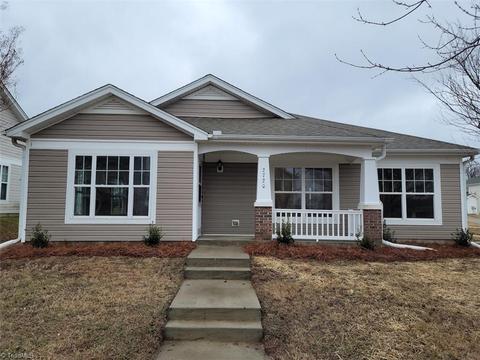 2720 Alpha St, High Point, NC 27263 photo 1