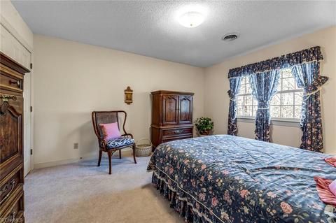 2120 Candelar Dr, High Point, NC 27265 photo 37