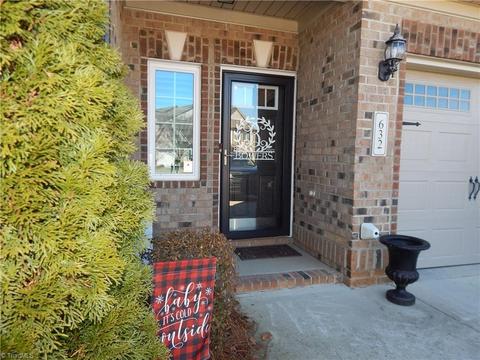 632 Nikyle Cir, High Point, NC 27265 photo 3
