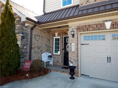 632 Nikyle Cir, High Point, NC 27265 photo 2