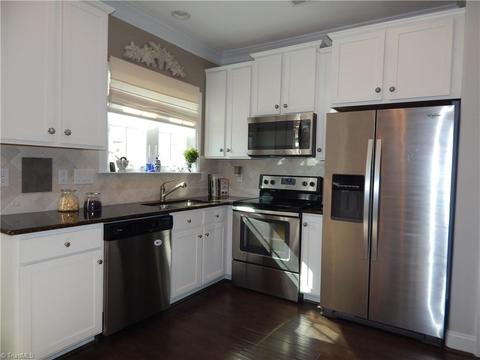 632 Nikyle Cir, High Point, NC 27265 photo 12